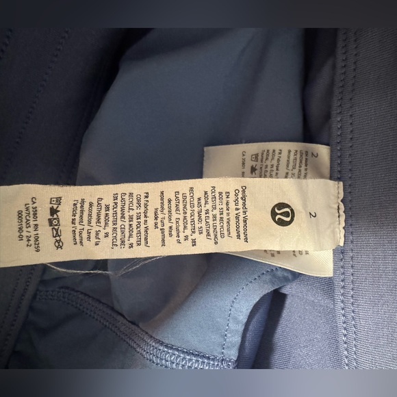 Lululemon Softstreme High Rise Shorts 4” - Picture 3 of 8